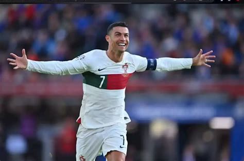 Bangganya Cristiano Ronaldo Jadi Manusia Langka Usai Pecahkan Rekor