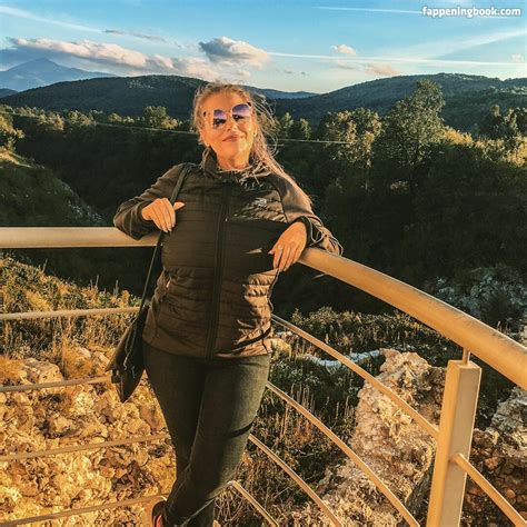 Stella Vulcheva Stellabarey Vulcheva Nude OnlyFans Leaks