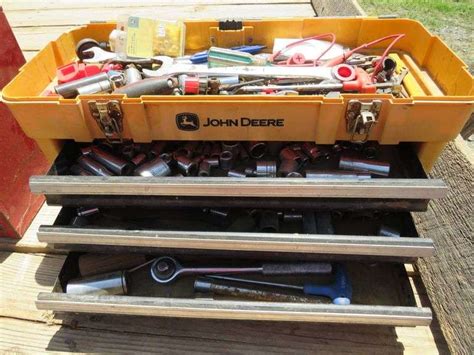 John Deere Tool Box Chuck Marshall Auction And Real Estate Co Inc