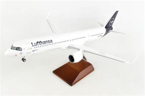 Lufthansa Airbus A321neo X Large Model Skymarks Supreme Skr8429 With
