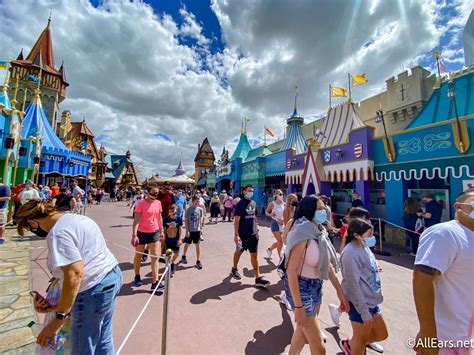 Local residents are worried about penn state spring break crowds 20