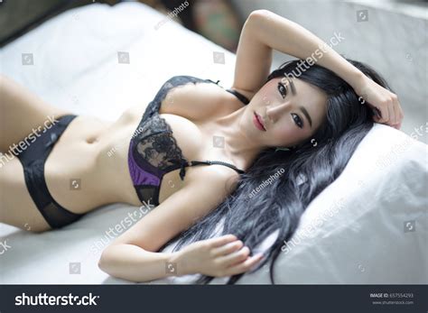 Chinese Lingerie Model Images Stock Photos Vectors Shutterstock