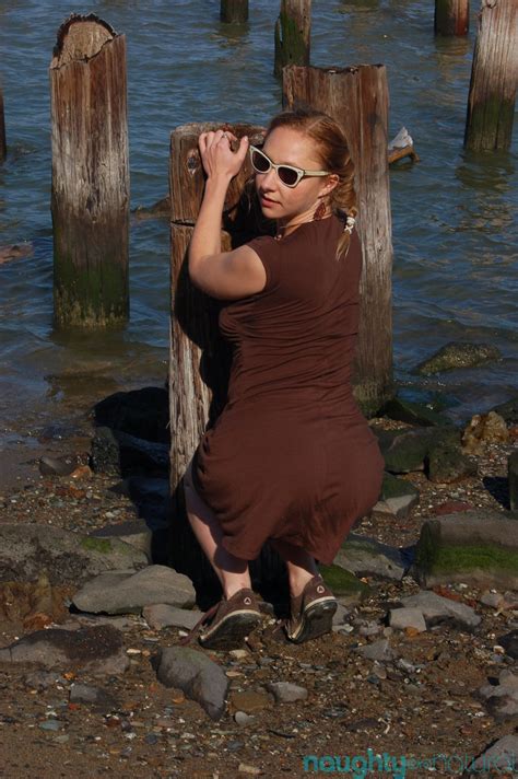 Amateur Maggie Mayhem Removes Her Dress And Teases With Her Boobs Outdoors CoedCherry