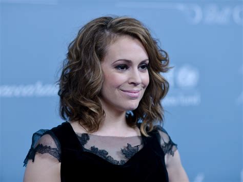 Alyssa Milano Net Worth, Age, Height, Husband, Profile, Movies