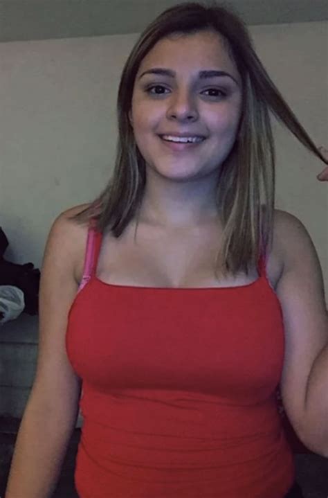 Así lucía Karely Ruiz antes de ser la reina de OnlyFans