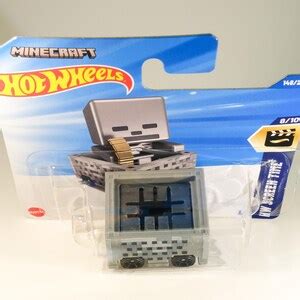 Hot Wheels Minecraft Esqueleto HW Screen Time Etsy