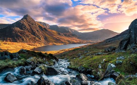 Wales Road Trip: An Epic Itinerary For The Cambrian Way
