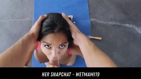 Latina Uses Her Big Tits HER SNAPCHAT WETMAMI19 ADD