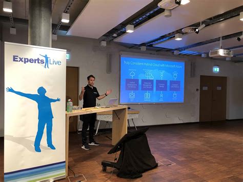 Speaking at Experts Live Switzerland 2019 - Thomas Maurer
