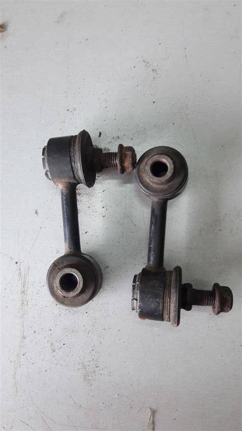 Стабилизатор поперечной устойчивости задней подвески замена стоек ...