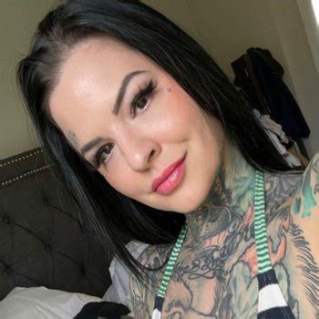 Heidi Lavon Babe Page Watch This Centerfold On FreeOnes