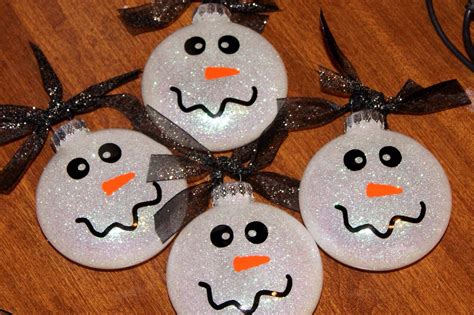 Christmas baubles | Christmas ornament crafts, Christmas diy kids, Preschool christmas