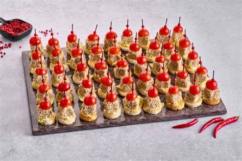 Доставка еды в Москве | Заказать готовые блюда с доставкой в офис и на дом