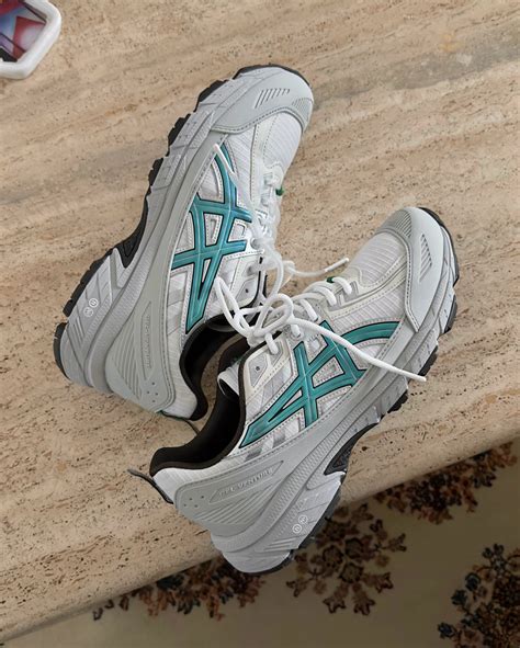 HIDDEN.NY 與 ASICS 再度聯手，以那抹清爽綠為 GEL-Venture 6 Shield 換上新風氣 - KEEDAN.COM