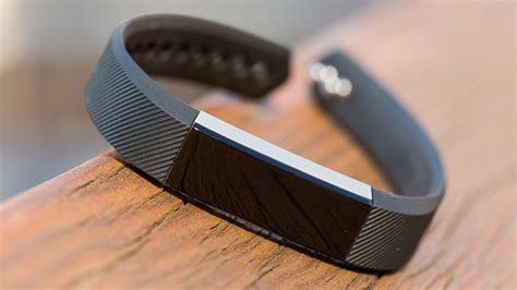 Fitbit Alta Review | PCMag