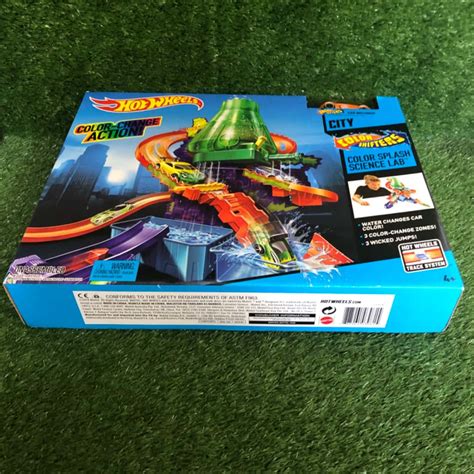 Hot Wheels Color Shifters Color Splash Science Lab Playset New S