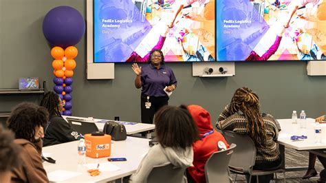 FedEx Logistics hosts career program for Memphis high school students