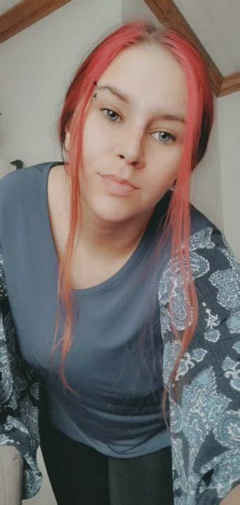 Trying To Be Quiet But I Was So Horny This Morning At Work After Scrolling Through Here