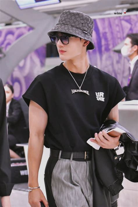 Pavelphoom Pit Babe Actors Babes