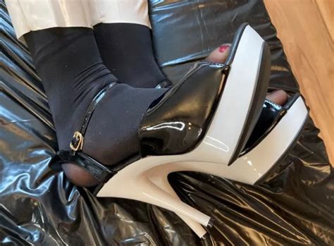 White Heels White Leggings Black Nylons Nude Pics XHamster