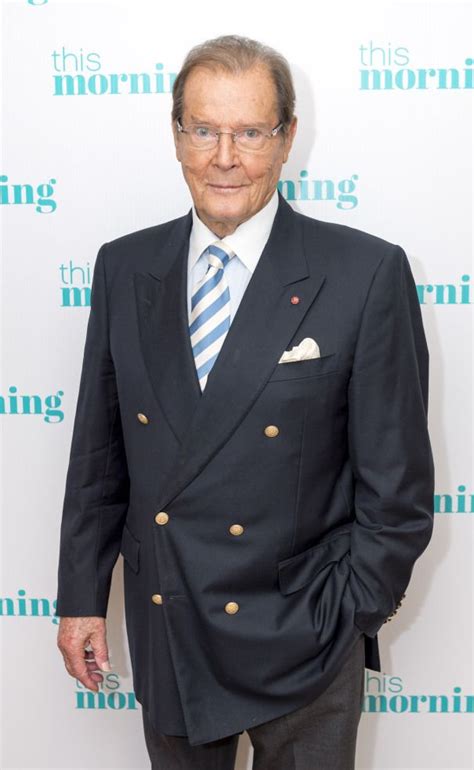 James Bond Actor Roger Moore Dies Aged 89 The Saint Tv Series Mid