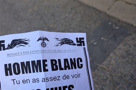 Des Tracts N Onazis Appellent R Tablir La Domination De La Race