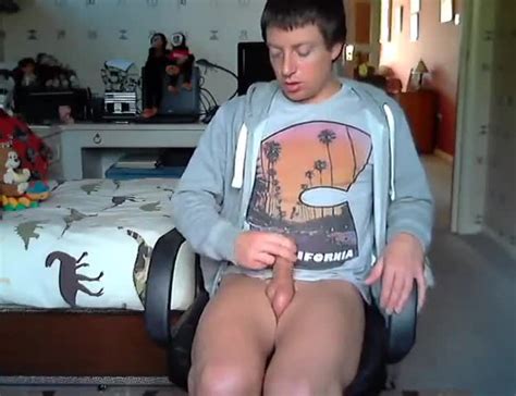 Horny Amateur Whacking Off BoyFriendTV