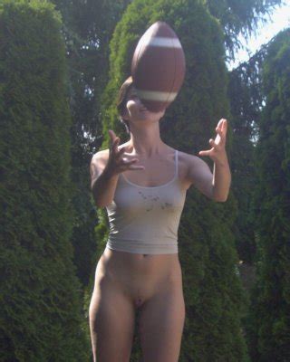 Gorgeous Short Haired Milf With A Perfect Ass And Tits Porn Pictures Xxx Photos Sex Images