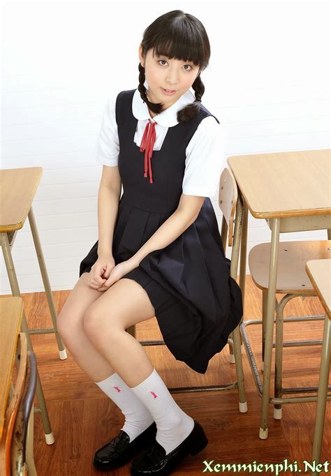 Cô nữ sinh Hana Haruna cởi váy khoe đồ lót Xem ảnh người đẹp châu á hình nền hot girl dễ thương