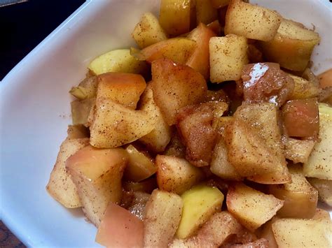 Stovetop Cinnamon Apples