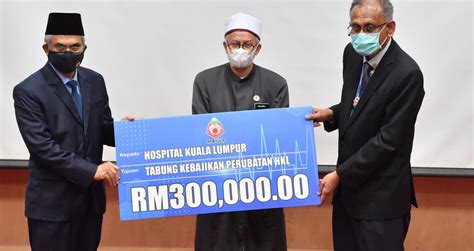 MAIWP Sumbang RM1 06 Juta Kepada Tabung Kebajikan Hospital Harian Metro