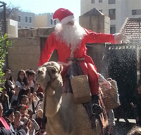 Merry Muslims at Christmas - The Chronikler