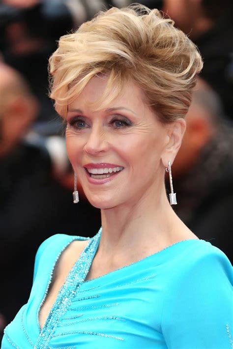 Jane Fonda Hair Gallery 20 Timeless Looks That Take Years Off