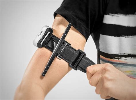 How To Apply A Tourniquet Correctly — Munro Medical Solutions