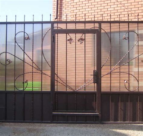 Купить Калитка из сетки рабицы по самым низким ценам в Заокском ...