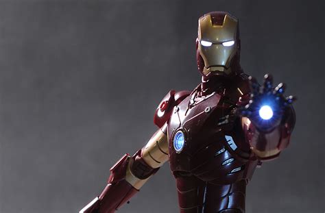 Review And Photos Of Iron Man Mk Iii Sixth Scale Action Figure