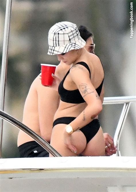 Halsey Nude OnlyFans Leaks Fappening Page 8 FappeningBook