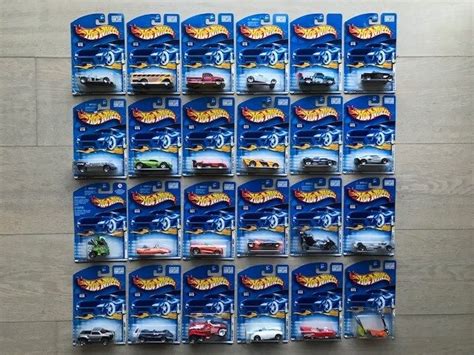 Hot Wheels 1 64 Varia 24x Hot Wheels 2001 First Catawiki