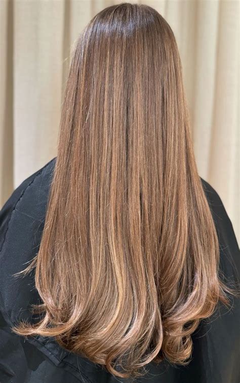 Hottest Hair Colours To Try This Winter Toffee Cream Brunette Brown Hair Inspo Blondish