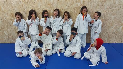 El Club Deportivo Salesianos Villena Comienza La Iniciativa Merienda
