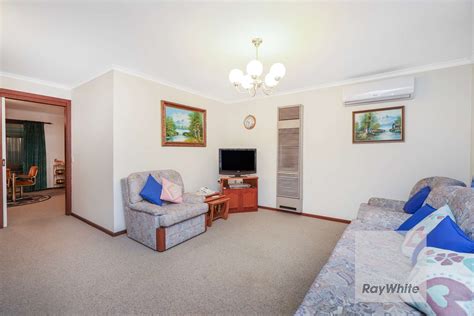 10 112a Mickleham Road Tullamarine Vic 3043 Sold Villa Ray White