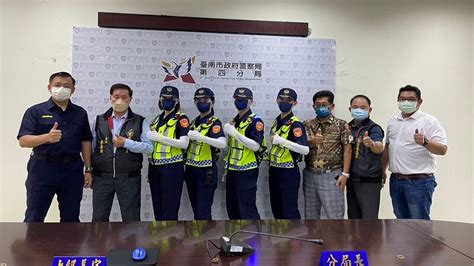 台南安平警友會蔡基隆主任蒞臨第四分局捐贈非制式應勤裝備及慰問、表揚勤業務刑案表現優異員警 警友會 應勤裝備特急先鋒新聞網