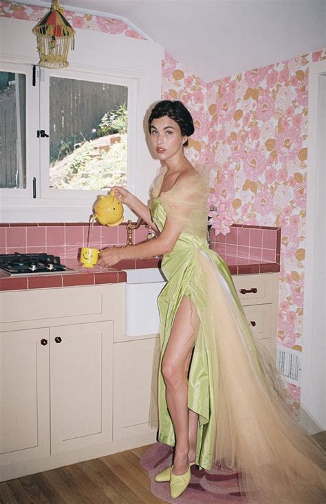 Rainey Qualley Collection Of Nude And Sexy Never Published Before Pics The Fappening