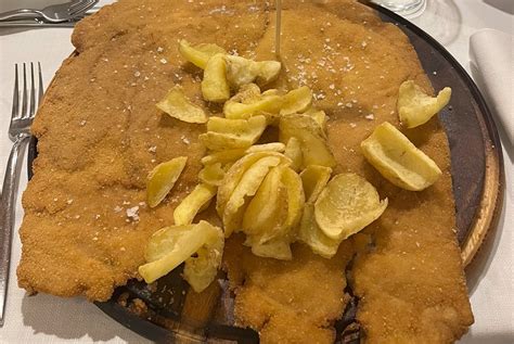 Dove Mangiare La Cotoletta A Milano Ristoranti Da Provare Milan