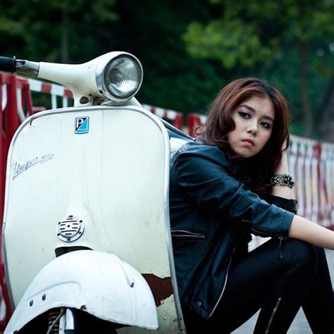 Hot Girl Nh M Nh T I H C Kinh T Qu C D N