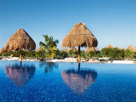 Bars and Lounges | Flavors & Spirits | Beloved Playa Mujeres