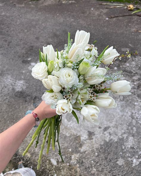 20 Elegant Tulip Wedding Bouquet Ideas 2025 | Deer Pearl Flowers