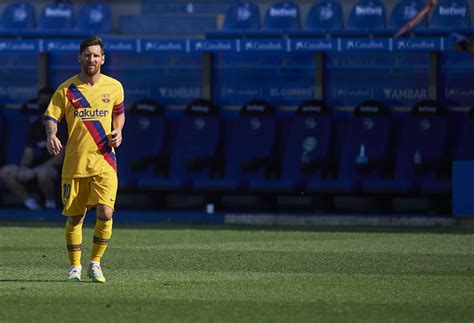 Los hinchas de Stuttgart hacen una colecta para fichar a Messi - TyC Sports