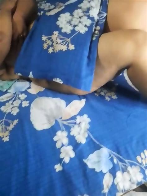 Hot Divya Strip Chat Model Sucking Dick And Chubby Big Boobs Sucking By Husband