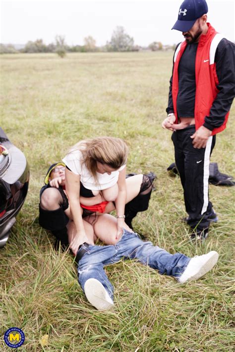 Busty Mature British Slut Eva Jayne Gets Gangbanged Facialed Outdoors CoedCherry